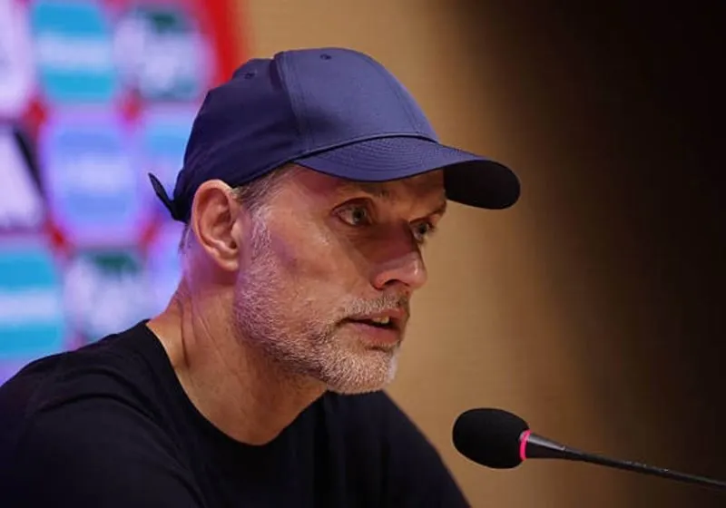 HLV Tuchel xin lỗi Jude Bellingham