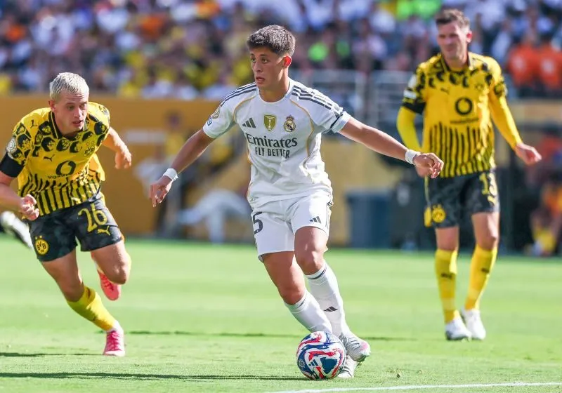Arda Güler là một trong những cái tên có khả năng thay thế Bellingham